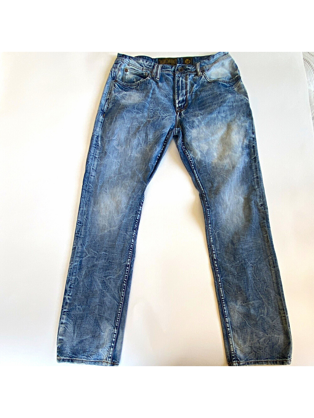 AKOO Men’s Slim Fit Straight Leg Light Wash Vintage Distressed Denim Jeans